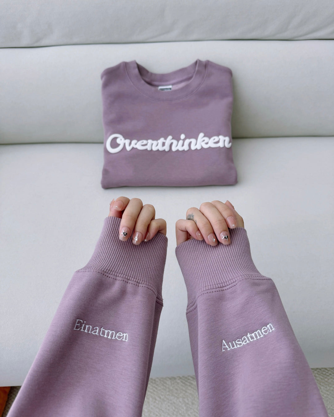 "Overthinker" Rundhals-Sweatshirt – Einatmen & Ausatmen