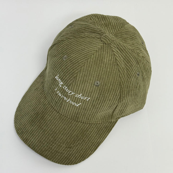 Bestickte Lyric-Kappe "I Survived"