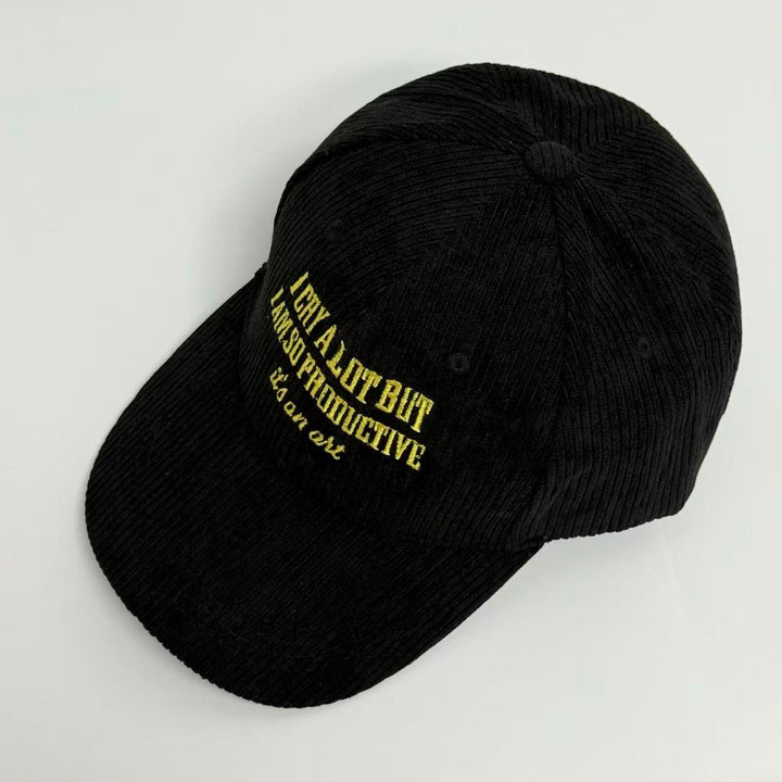 Bestickte Lyric-Kappe "I Cry A Lot"